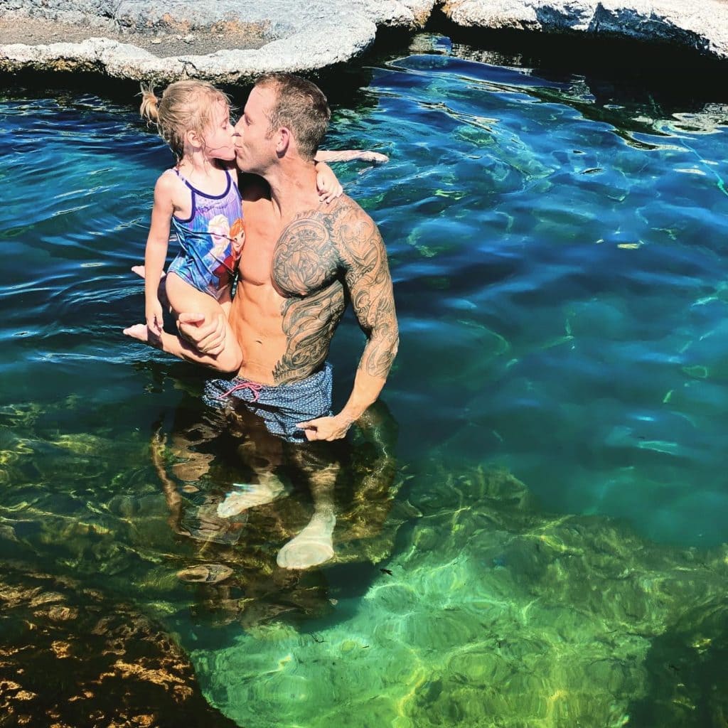 kisses in the hot springs